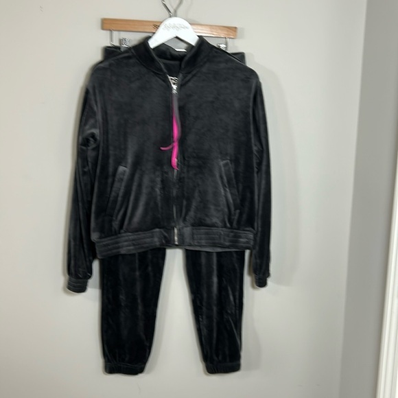 UGG SET DEVANEY VELVET BOMBER SWEATER JACKET and PANT Sz M - Picture 1 of 16